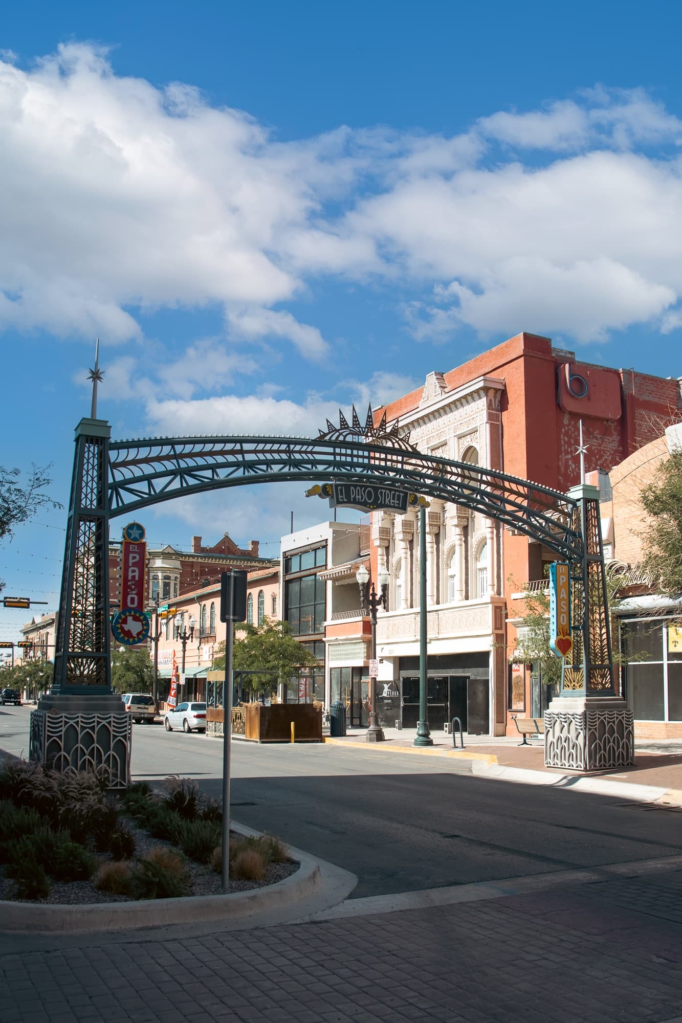 Oficina de Mexus Advisory en El Paso, S. El Paso Street, centro de El Paso